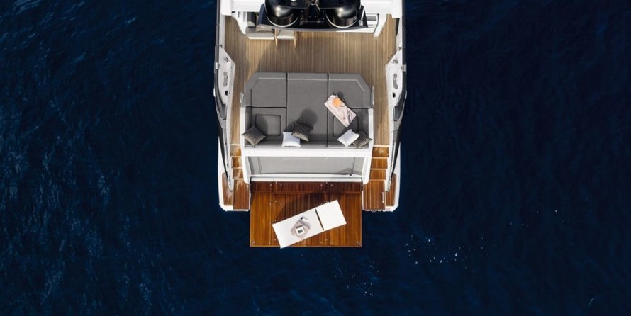 Azimut S7