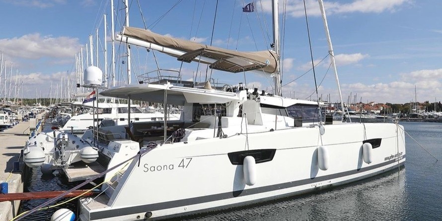 Fountaine Pajot Saona 47