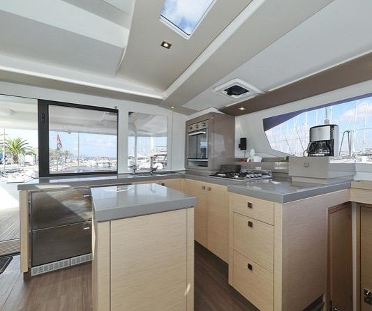 Fountaine Pajot Saona 47