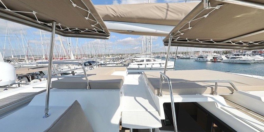 Fountaine Pajot Saona 47