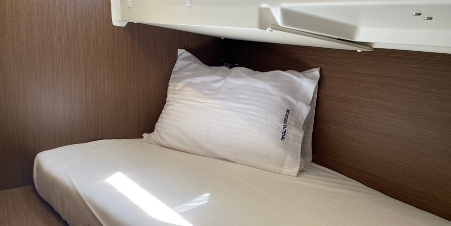 Beneteau Oceanis 51.1