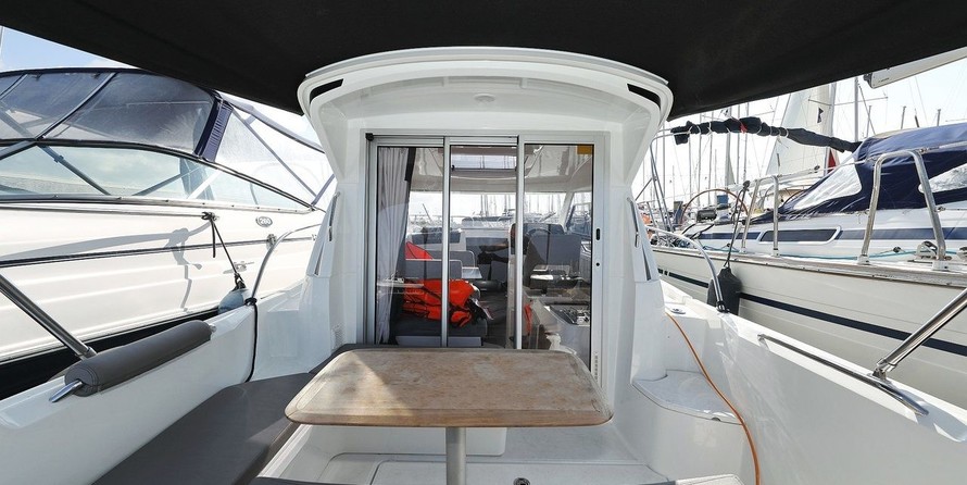 Beneteau Antares 8