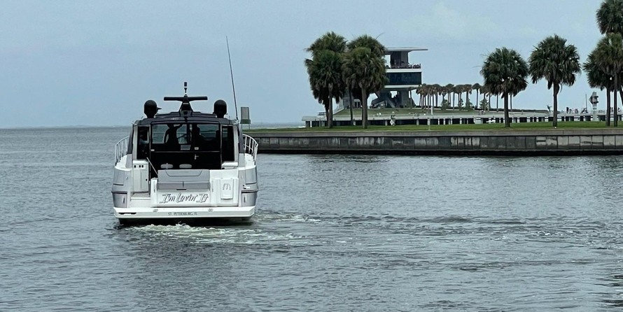 Cruisers Yachts 45 Cantius