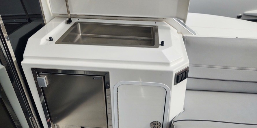 Cruisers Yachts 45 Cantius