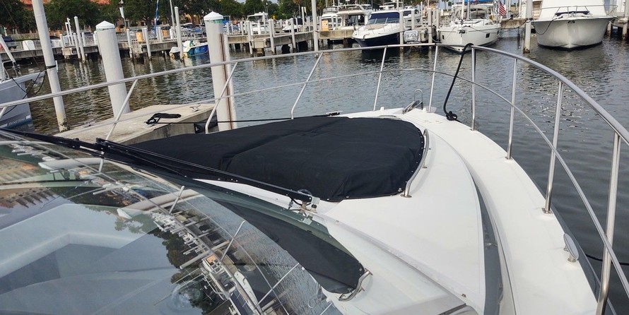 Cruisers Yachts 45 Cantius