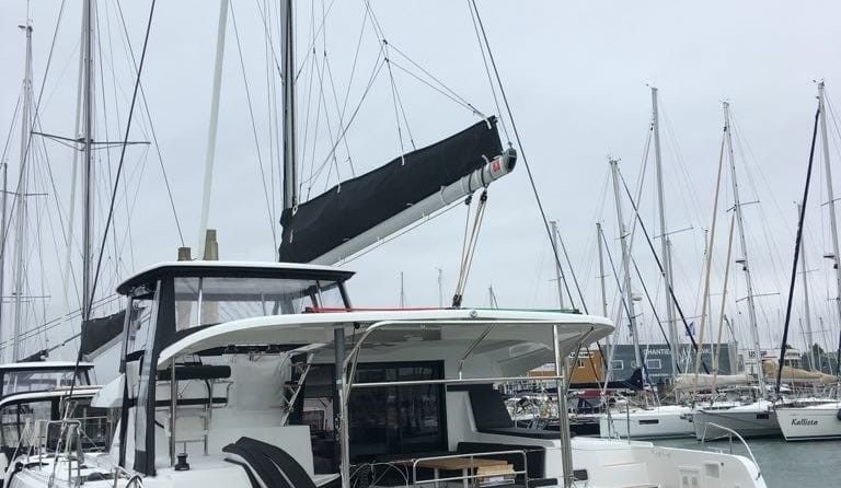 Lagoon 42
