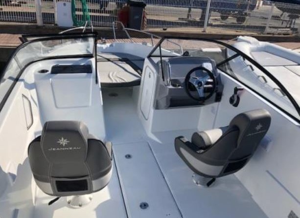 Jeanneau Cap Camarat 6.5 BR