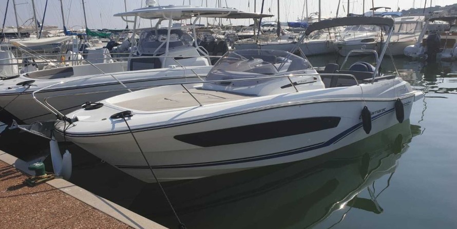 Jeanneau Cap Camarat 7.5