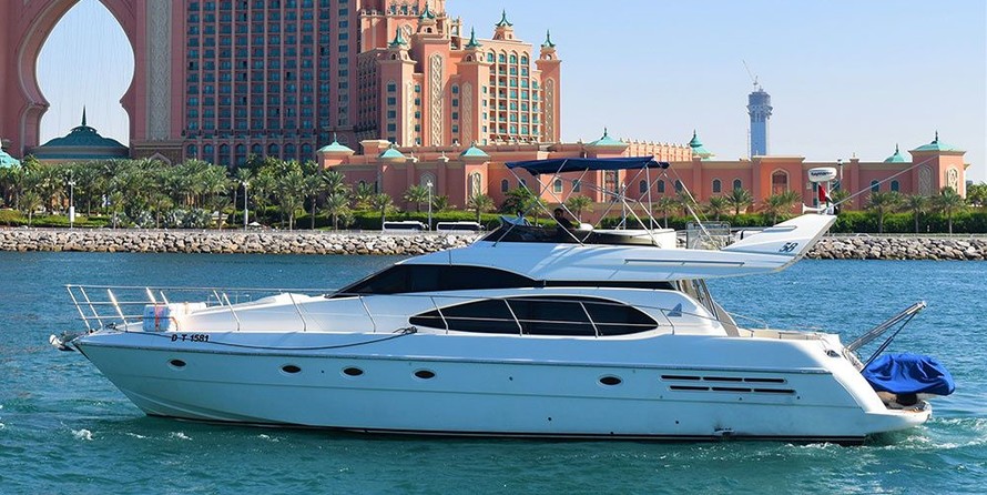 Azimut 58