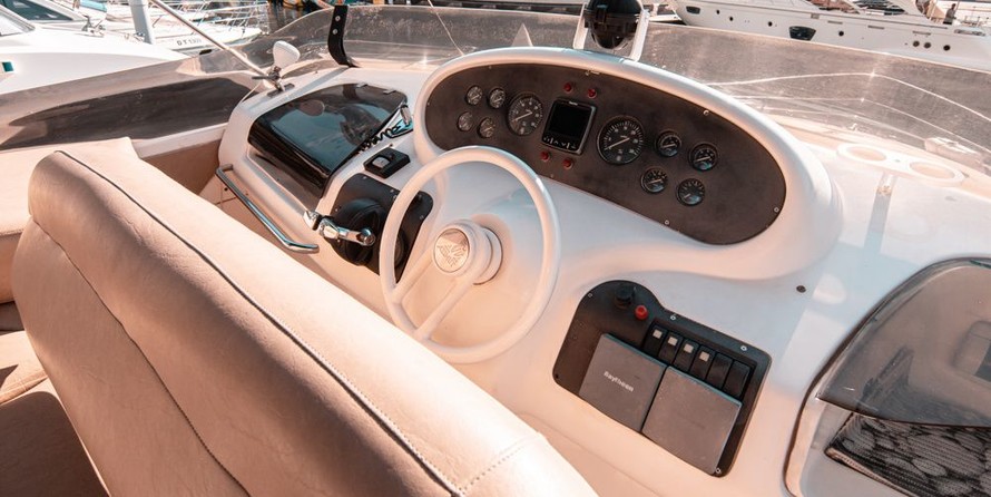 Azimut 58