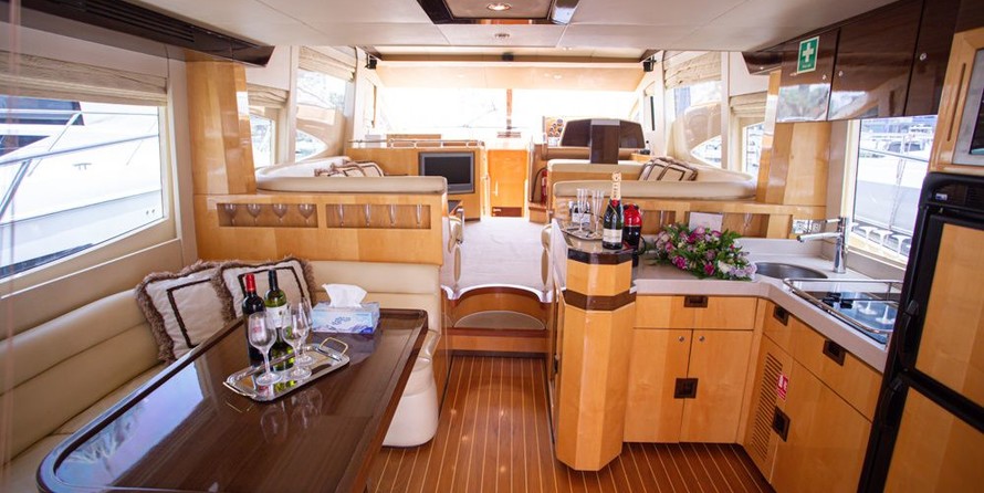 Gulf Craft Majesty 56