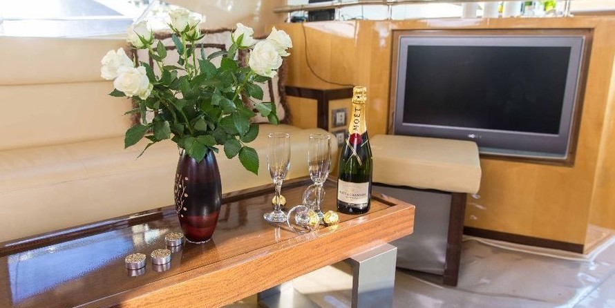 Gulf Craft Majesty 56