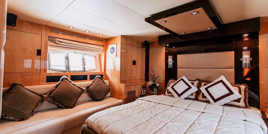 Gulf Craft Majesty 56