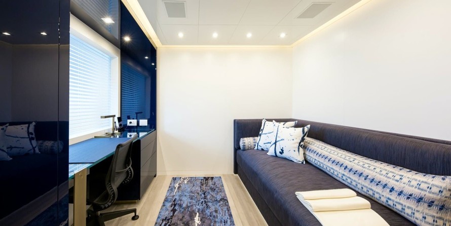 Overmarine Mangusta 165E