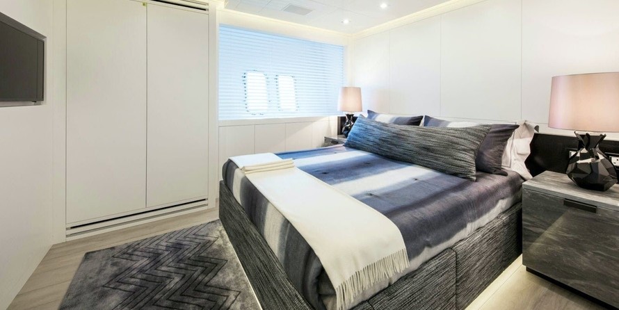 Overmarine Mangusta 165E