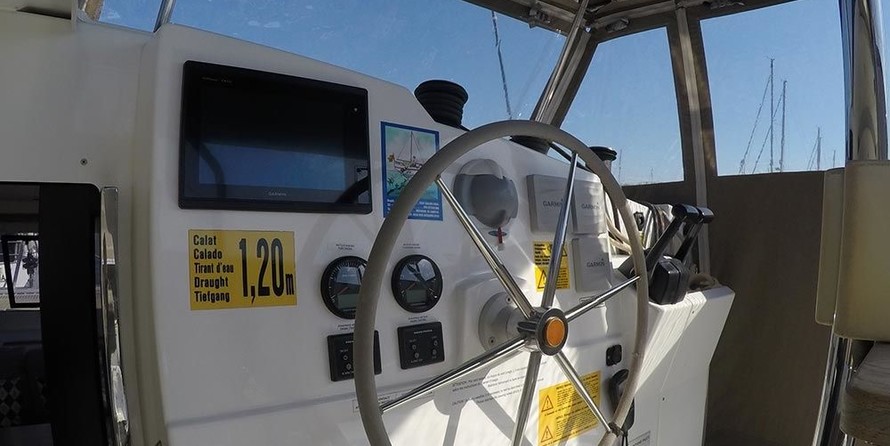 Fountaine Pajot Lucia 40