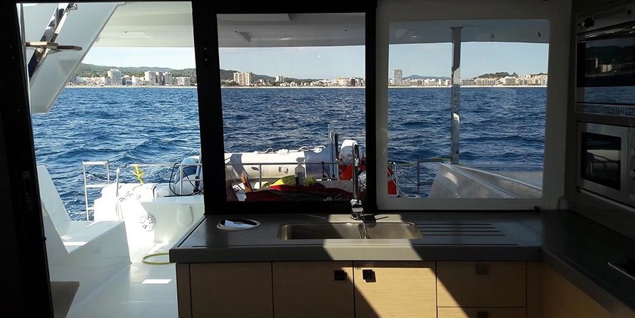 Fountaine Pajot Lucia 40