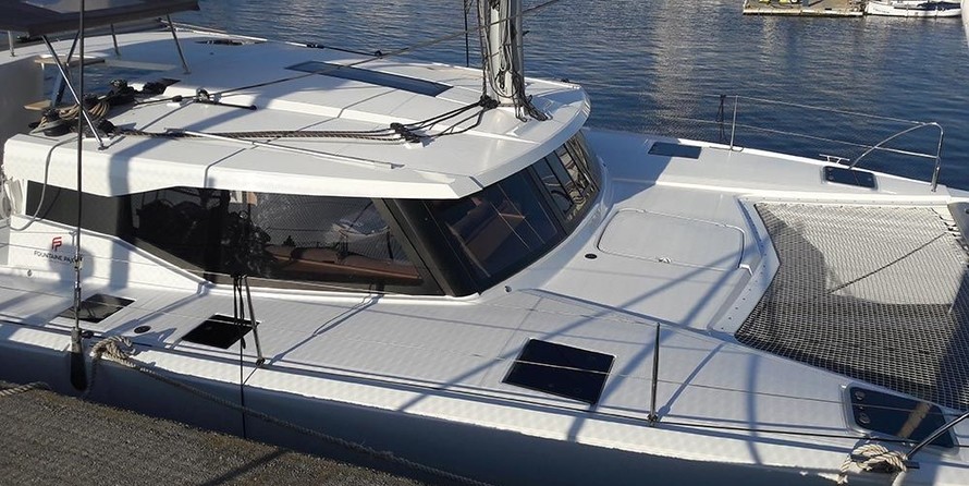 Fountaine Pajot Lucia 40
