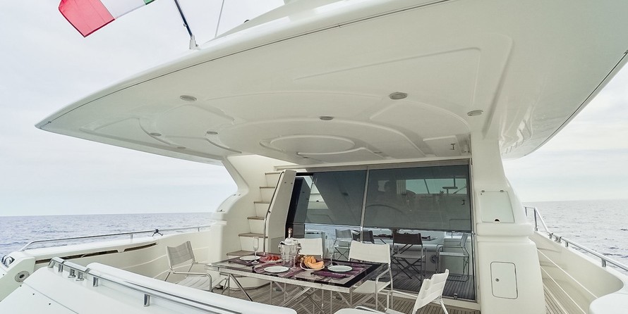 Ferretti 680