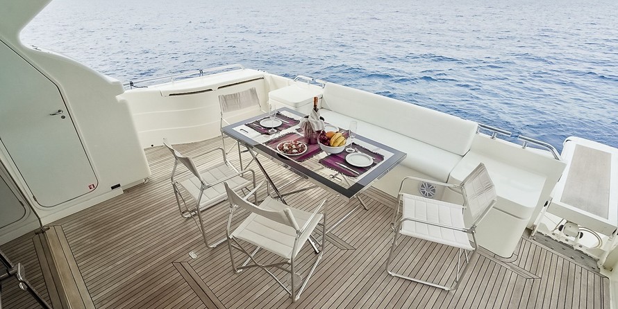 Ferretti 680
