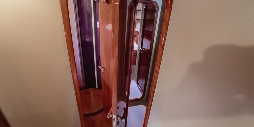 Ferretti 680