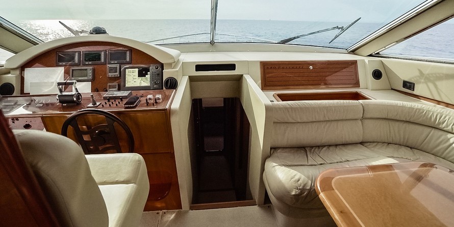 Ferretti 680