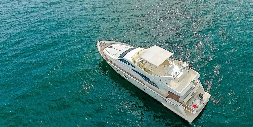 Ferretti 680