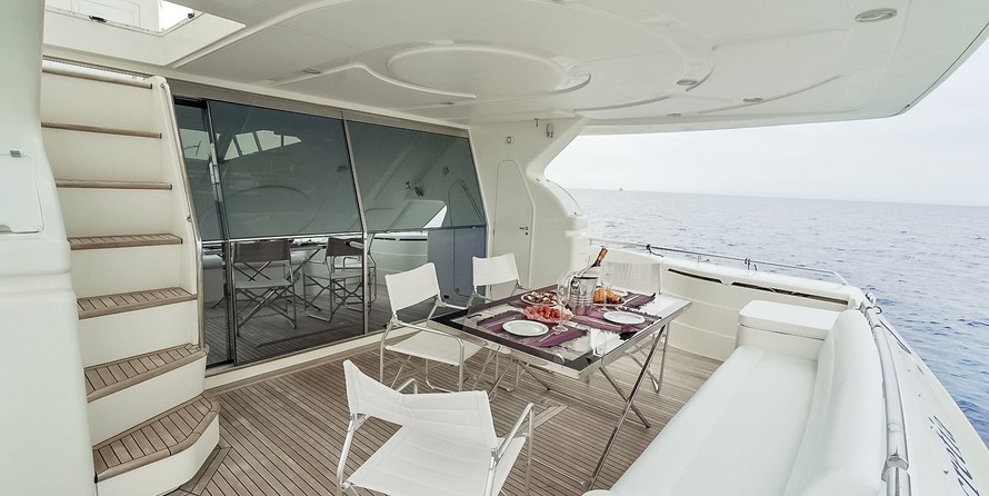Ferretti 680