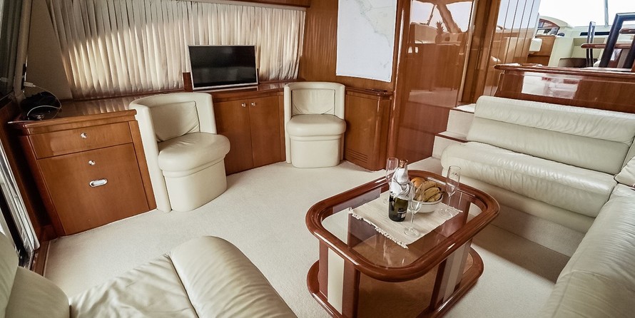 Ferretti 680