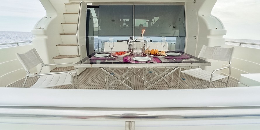 Ferretti 680
