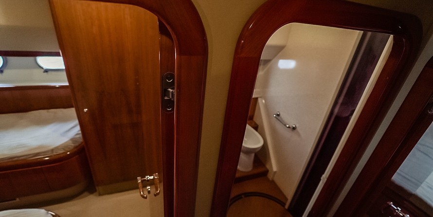 Ferretti 680
