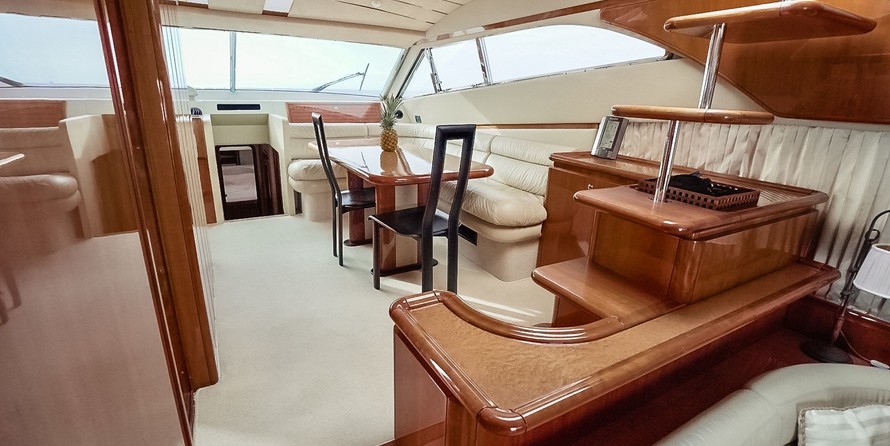 Ferretti 680