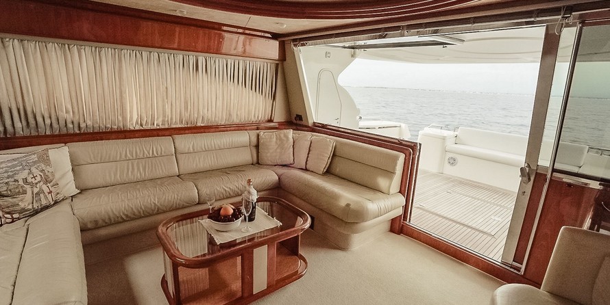 Ferretti 680