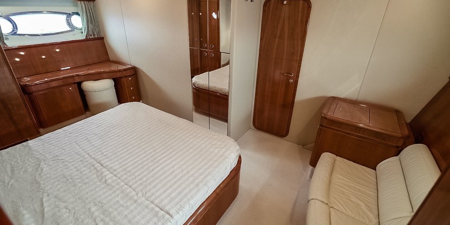 Ferretti 680