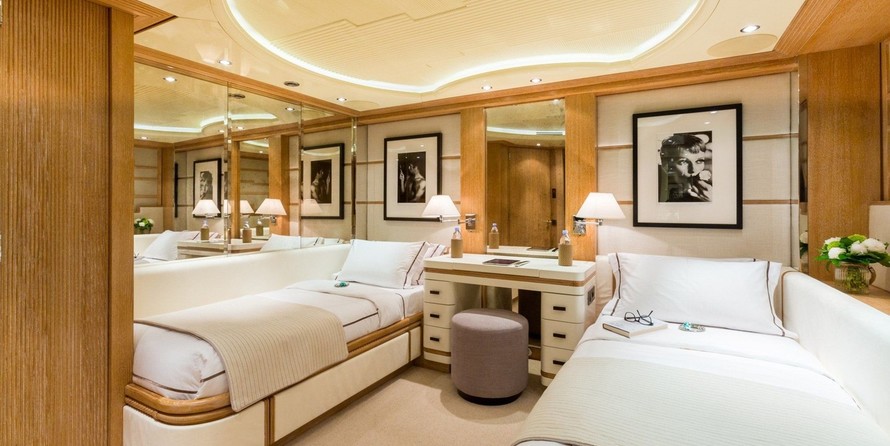 Benetti 100