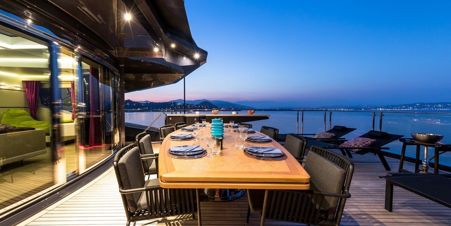 Palmer Johnson 150 SportYacht