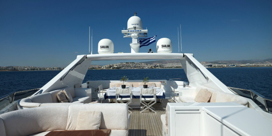 Cantieri di Pisa 110 Akhir