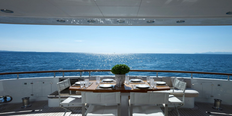 Cantieri di Pisa 110 Akhir