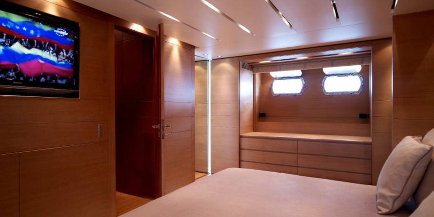 Cantieri di Pisa 110 Akhir