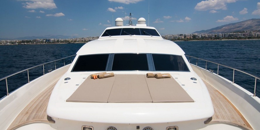 Ferretti 112