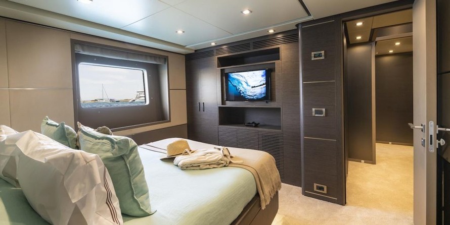 Benetti Tradition 100