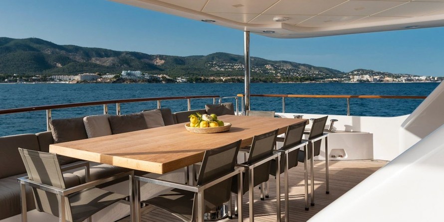 Benetti Tradition 100