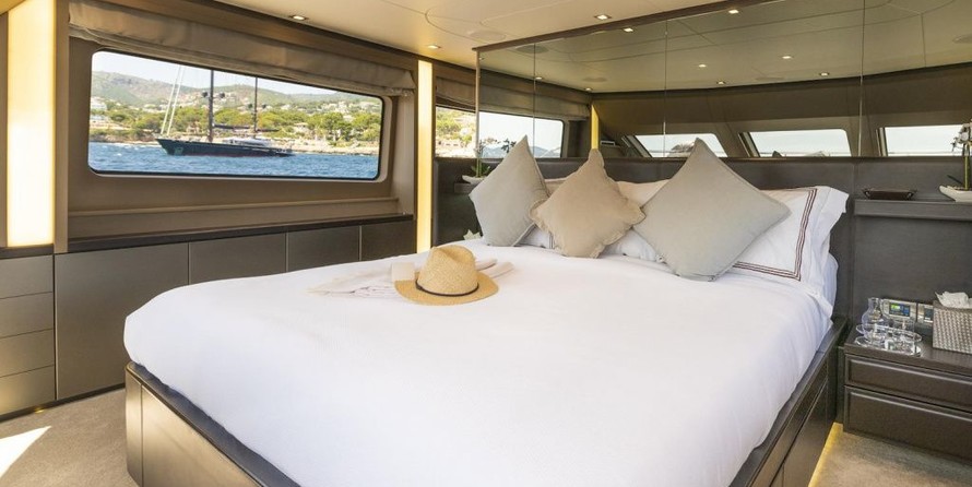 Benetti Tradition 100