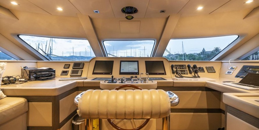 Benetti Tradition 100
