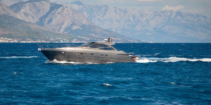 Pershing 50