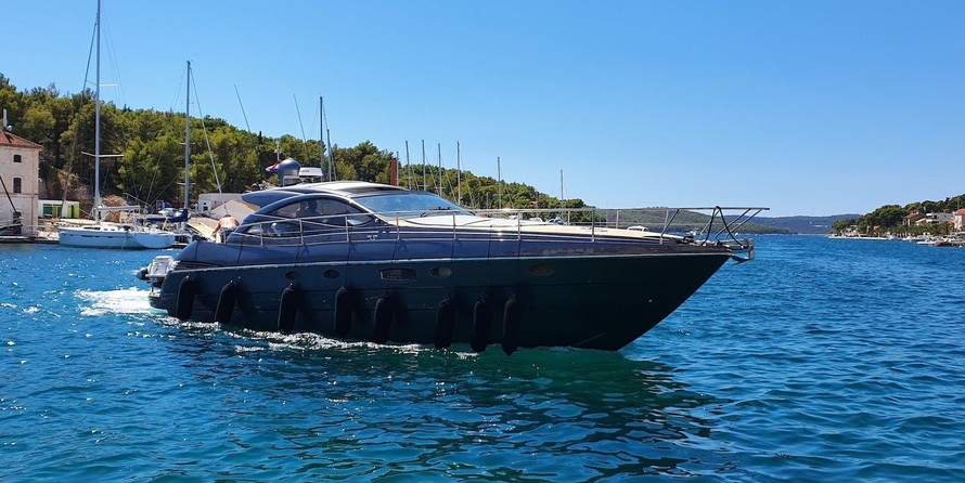 Pershing 50