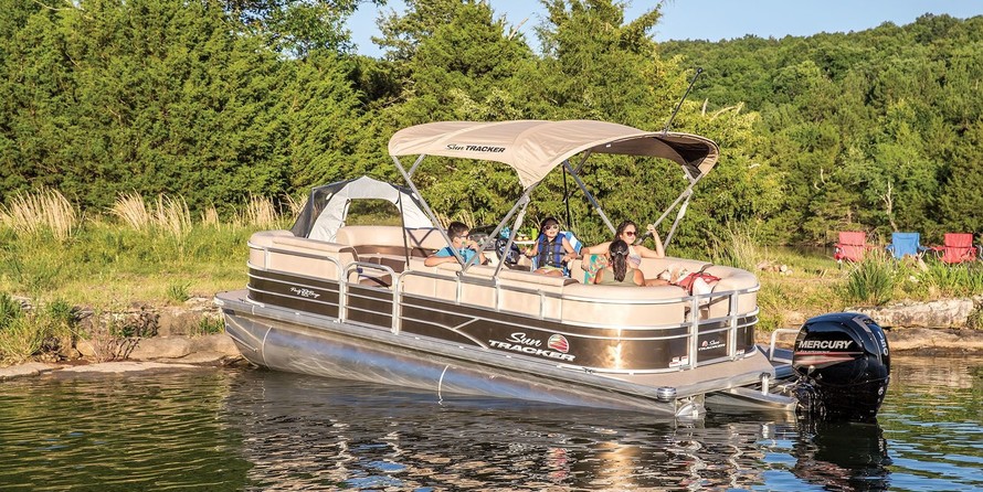 Sun Tracker Party Barge 22 DLX