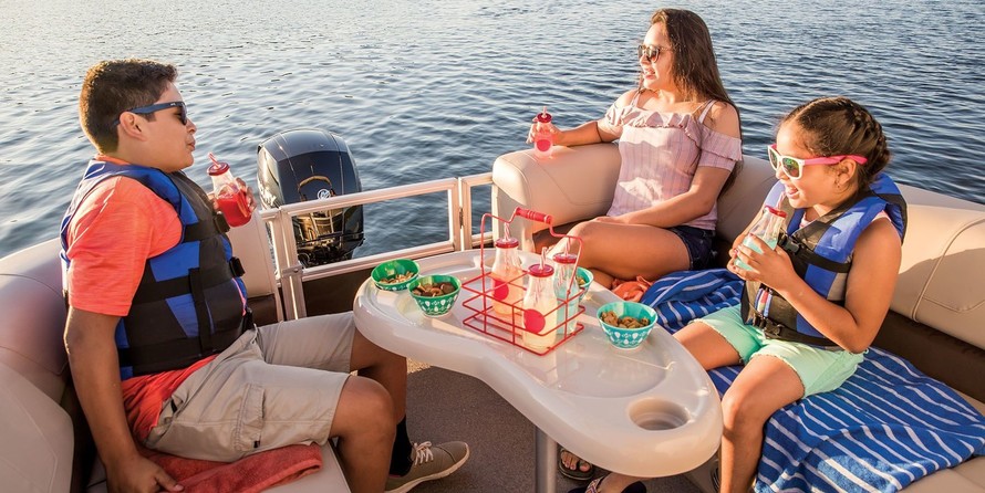 Sun Tracker Party Barge 22 DLX