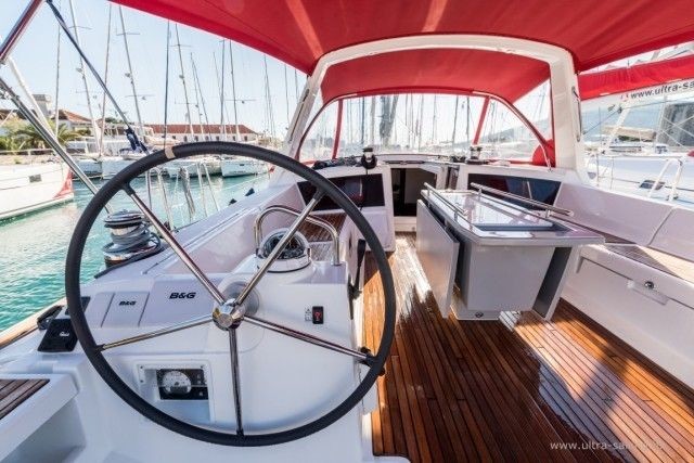 Beneteau Oceanis 48