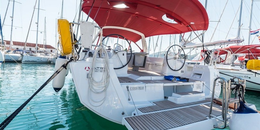 Beneteau Oceanis 48
